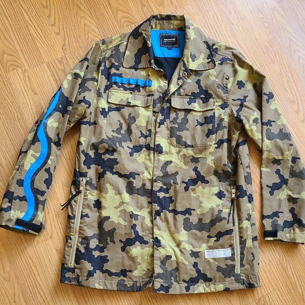 NEW NWOT! PINK+DOLPHIN CAMO SHIRT JACKET BLUE ACCENTS UTILITY OUTDOOR sz men's S